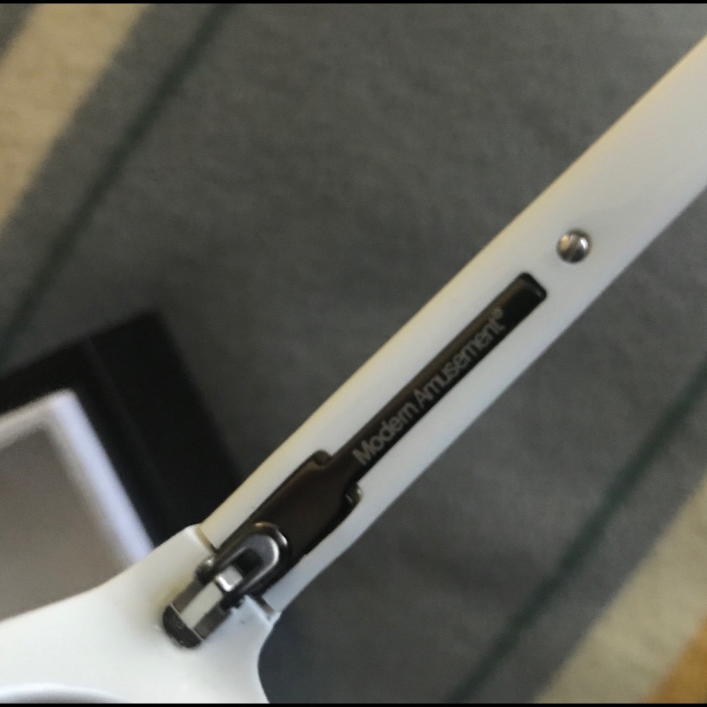 Pink white modern amusement circular cat-eye sunny - Picture 5 of 5